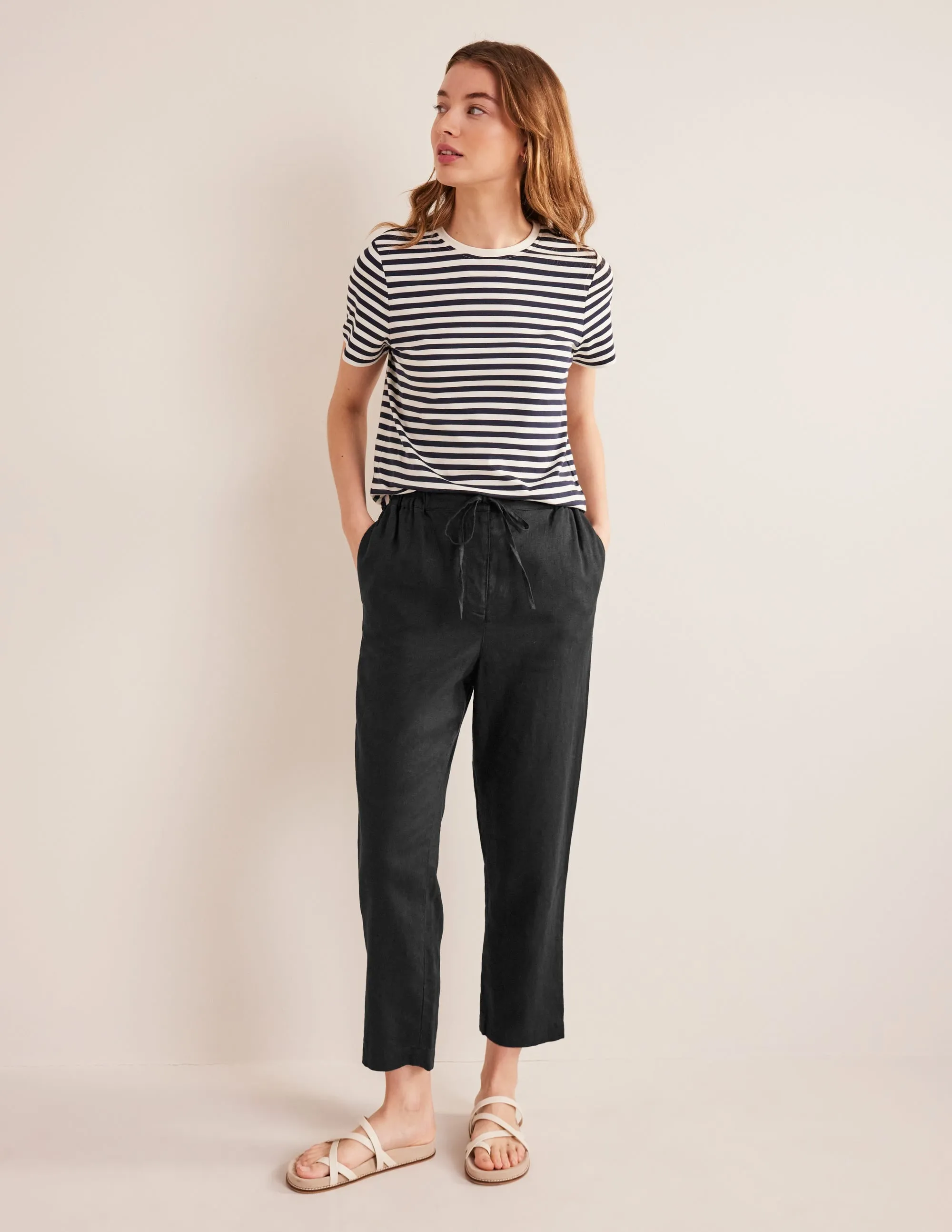 Relaxed Linen Pull On Trousers-Black